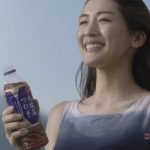 コカ・コーラ　日本の烏龍茶 つむぎ 「日本っておいしい」篇
